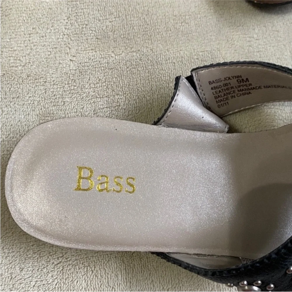 Bass Jolynn Black‎ Embellished Leather Sandals